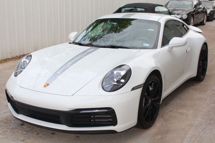 2021 Porsche 911 Carrera