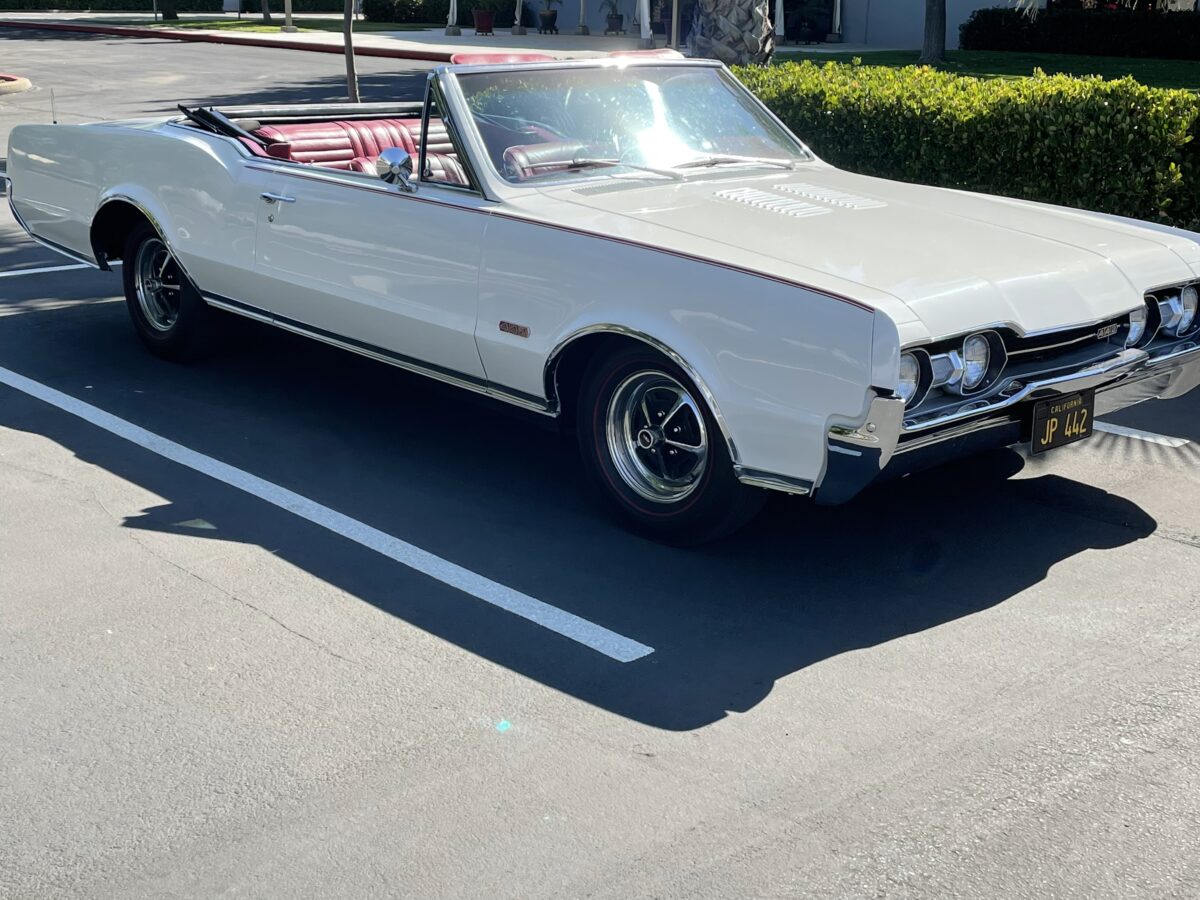 1967 Oldsmobile 442 - Classic Muscle Car