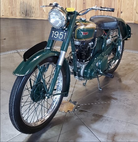 1951 BSA C11